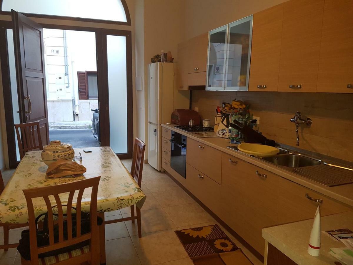 B&B Del Corso กัลลีโปลี ภายนอก รูปภาพ